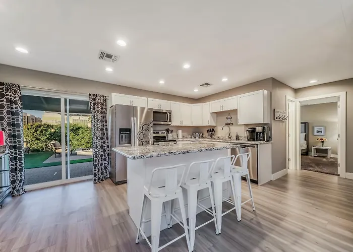 Holiday home Joy House With Backyard Sanctuary By Asu Tempe